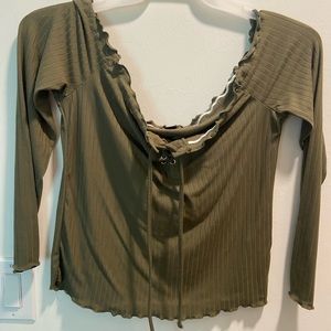 Green mid sleeve crop top XL